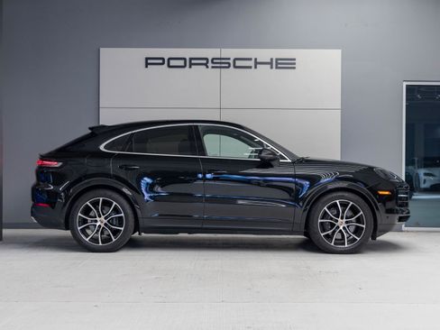 Used 2025 Porsche Cayenne Coupe image 8