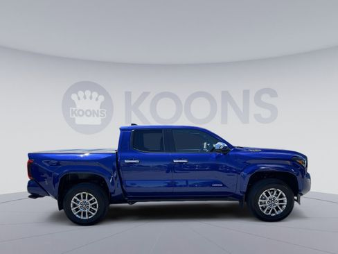 Used 2025 Toyota Tacoma Limited AWD/4WD image 8