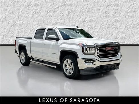 Used 2018 GMC Sierra 1500 SLE w/ SLE Value Package RWD image 1
