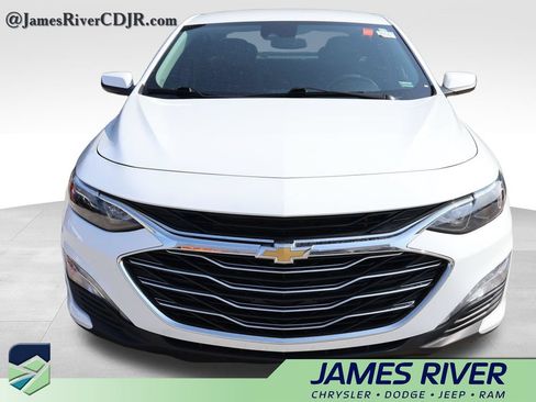 Used 2024 Chevrolet Malibu LT FWD image 7