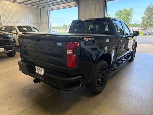 Used 2025 Chevrolet Silverado 1500 RST w/ Rally Edition AWD/4WD image 5