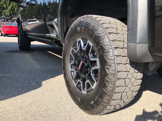 Certified 2024 GMC Sierra 2500 AT4X AWD/4WD image 11