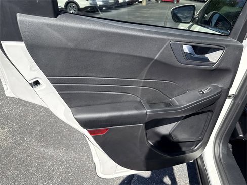 Used 2023 Ford Escape Platinum image 22