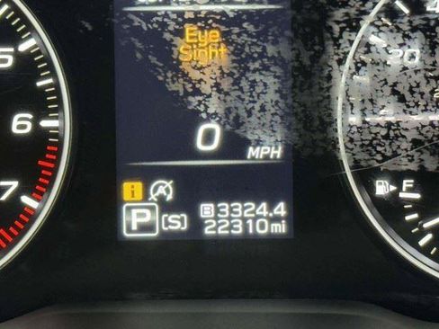 Used 2024 Subaru Crosstrek 2.0i Premium AWD/4WD image 22
