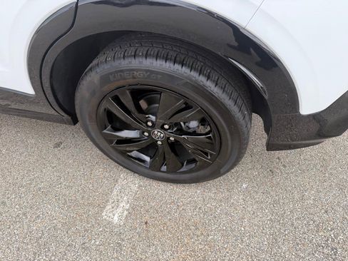 Certified 2024 Buick Encore GX Sport Touring w/ Comfort Package image 17