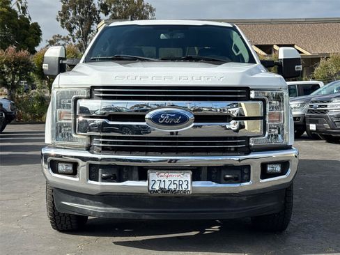 Used 2019 Ford F250 Lariat w/ Lariat Value Package AWD/4WD image 5