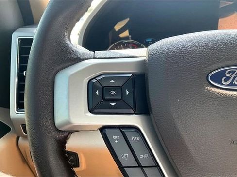 Used 2018 Ford F150 Lariat AWD/4WD image 11