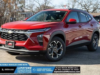 New 2026 Chevrolet Trax LT w/ Sunroof Package