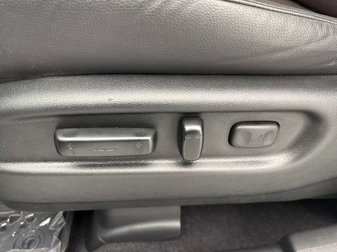 Used 2025 Honda Ridgeline Black Edition image 17