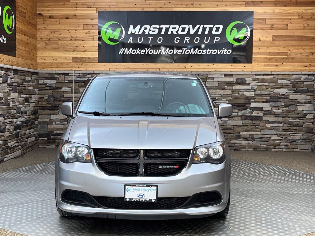 Used 2015 Dodge Grand Caravan SE FWD image 4
