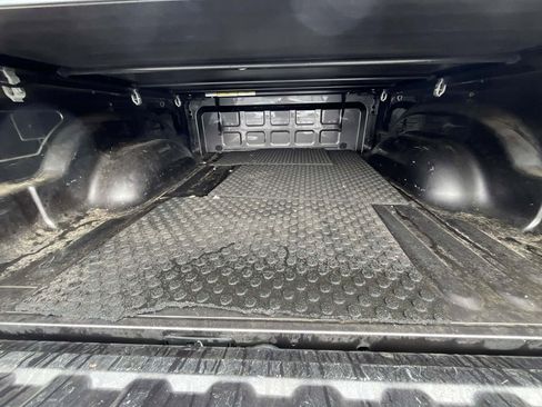 Used 2021 RAM 2500 Big Horn w/ Level 1 Equipment Group AWD/4WD image 8