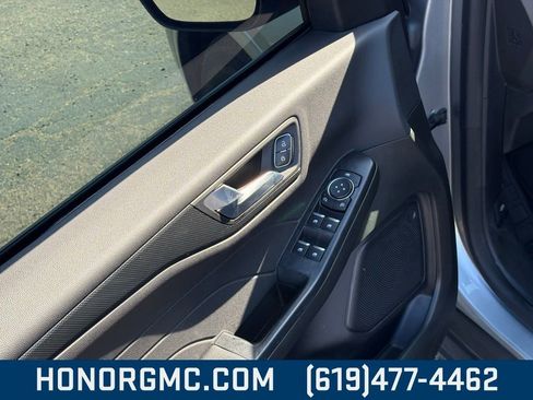 Used 2024 Ford Escape ST-Line image 15