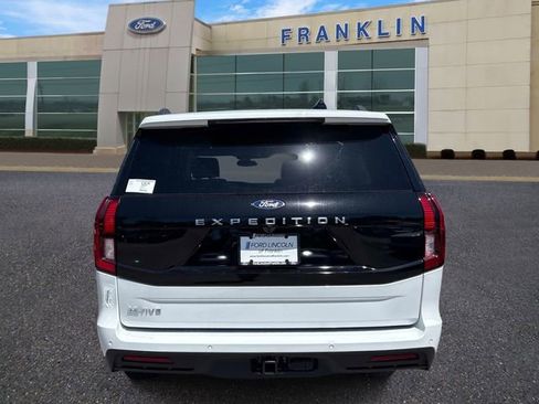 New 2026 Ford Expedition Active RWD image 6