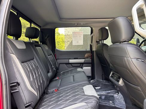 New 2026 Ford F250 Lariat w/ Black Appearance Package AWD/4WD image 21