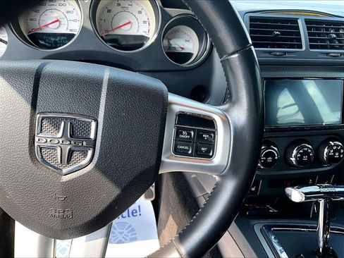 Used 2011 Dodge Challenger R/T RWD image 18
