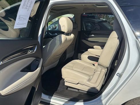 Used 2019 Buick Enclave Essence AWD/4WD image 27