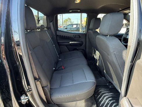 Certified 2023 Chevrolet Colorado Trail Boss w/ Technology Package AWD/4WD image 26