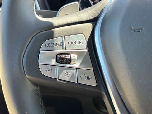 Certified 2025 BMW X4 xDrive30i image 19