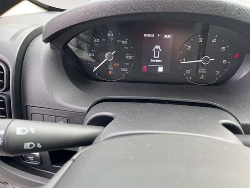 New 2025 RAM ProMaster 2500 w/ Convenience Group FWD image 13