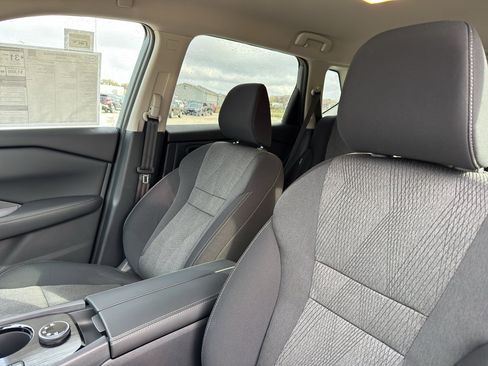 New 2026 Nissan Rogue SV AWD/4WD image 27