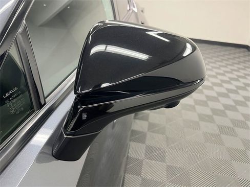 Certified 2023 Lexus RZ 450e Premium image 22