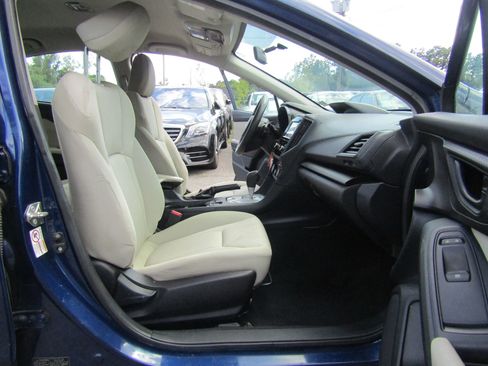 Used 2017 Subaru Impreza 2.0i Premium image 13