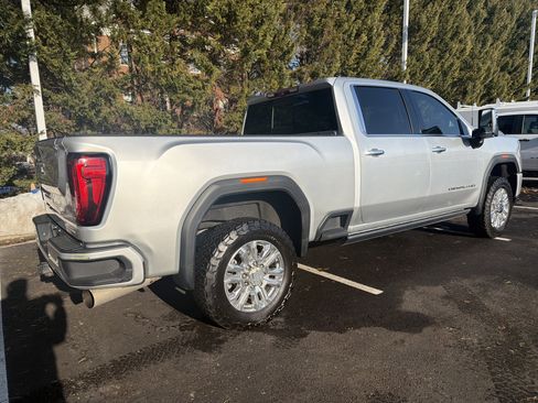 Used 2022 GMC Sierra 2500 Denali w/ Denali Ultimate Package image 10