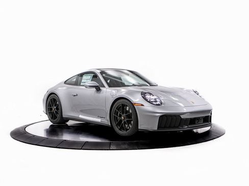 New 2026 Porsche 911 Carrera 4 GTS image 9