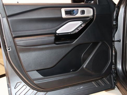 Used 2022 Ford Explorer ST w/ Equipment Group 401A image 36