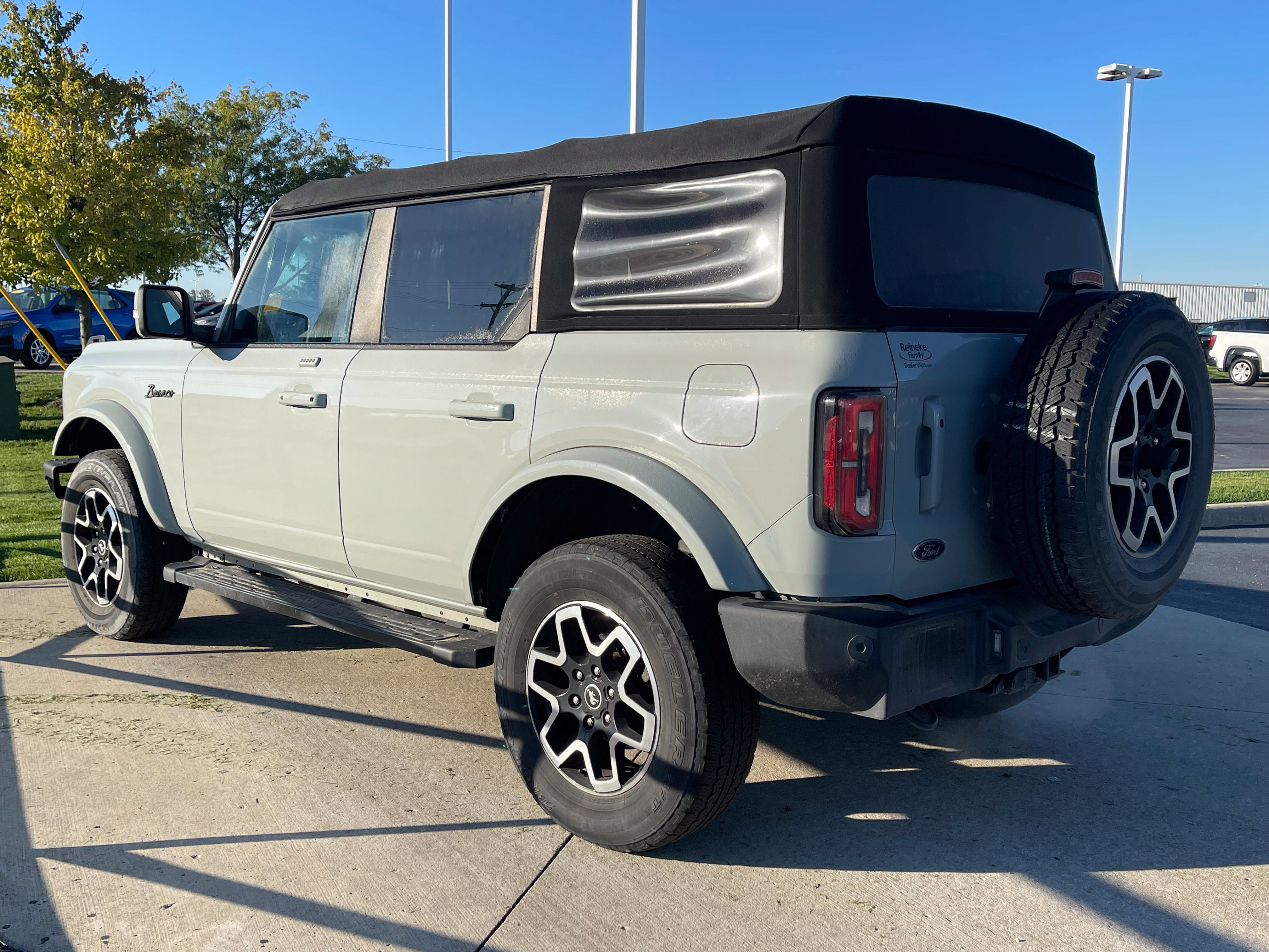 Used 2022 Ford Bronco Outer Banks AWD/4WD image 5