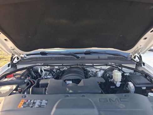 Used 2017 GMC Yukon SLE w/ Convenience Package image 22