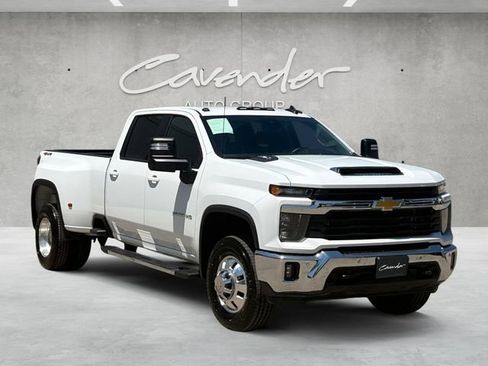 Certified 2025 Chevrolet Silverado 3500 LT w/ Safety Package AWD/4WD image 2