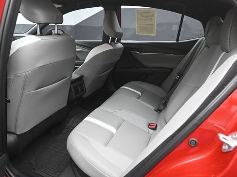 Used 2025 Toyota Camry SE w/ Convenience Package FWD image 25