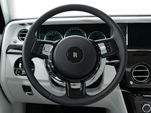 Certified 2023 Rolls-Royce Phantom Sedan image 38