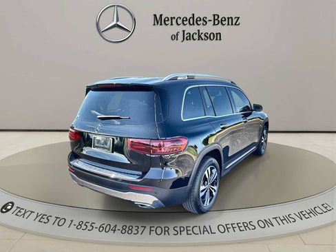 Certified 2025 Mercedes-Benz GLB 250 image 8