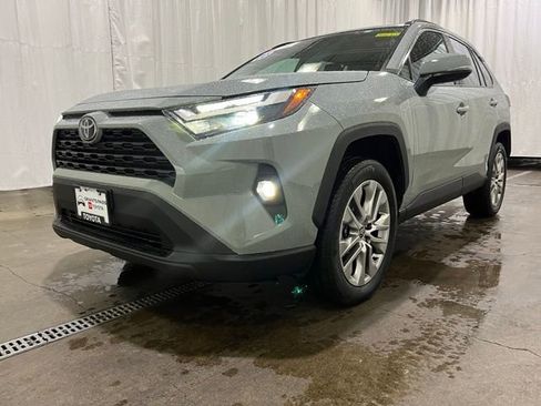 Certified 2022 Toyota RAV4 XLE Premium AWD/4WD image 26