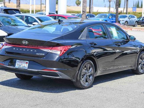 Used 2023 Hyundai Elantra Blue FWD image 9