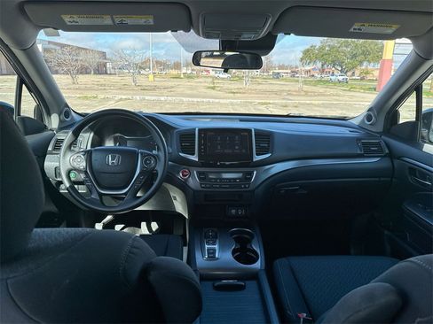 Used 2020 Honda Ridgeline Sport image 30