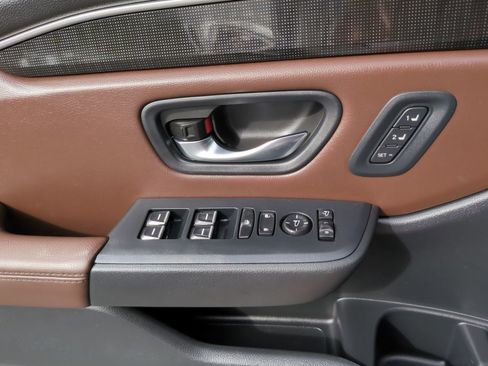 Certified 2024 Honda Pilot Elite image 17
