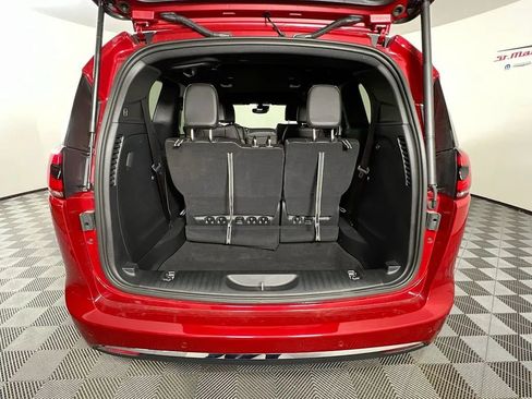 New 2025 Chrysler Pacifica Select FWD image 26