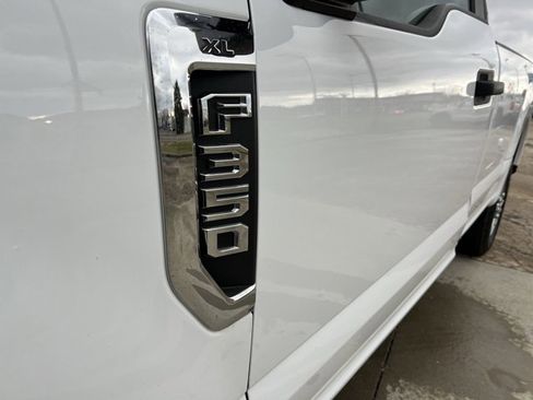 Used 2022 Ford F350 XL w/ Power Equipment Group image 29