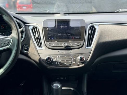 Used 2020 Chevrolet Malibu LT w/ Redline Edition FWD image 21
