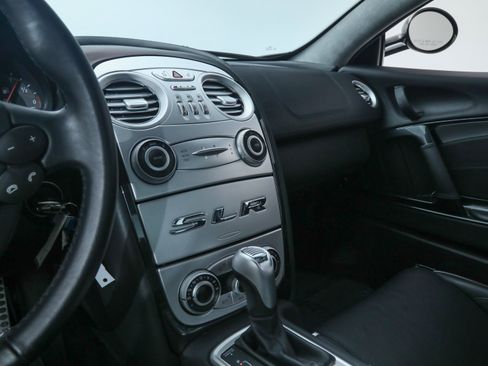 Used 2006 Mercedes-Benz SLR image 32
