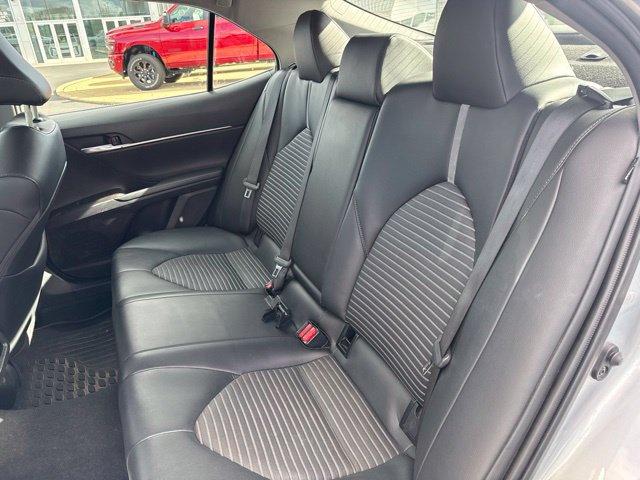 Used 2024 Toyota Camry SE w/ Cold Weather Package FWD image 34