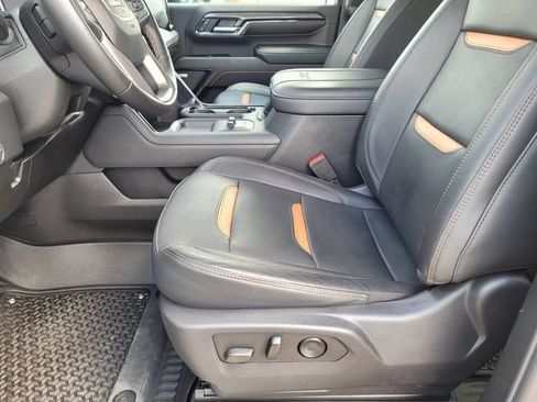 Used 2024 GMC Sierra 2500 AT4 w/ AT4 Premium Plus Package AWD/4WD image 22