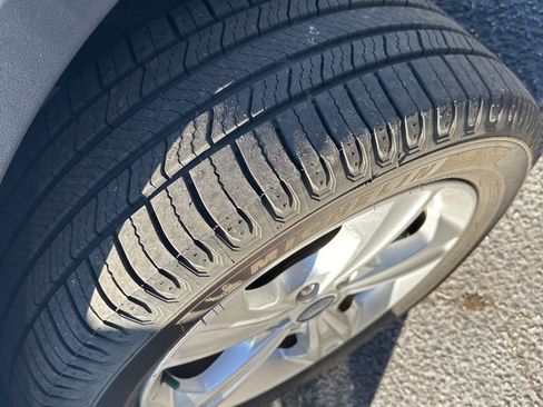 Used 2016 Ford Escape SE w/ Equipment Group 201A image 14