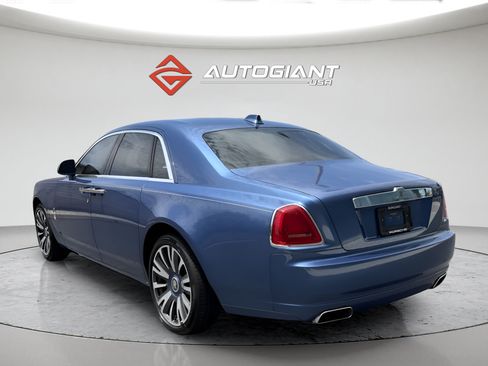 Used 2019 Rolls-Royce Ghost RWD image 2