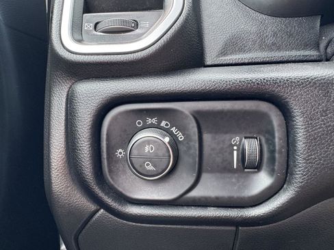 Used 2024 RAM 3500 Big Horn AWD/4WD image 21