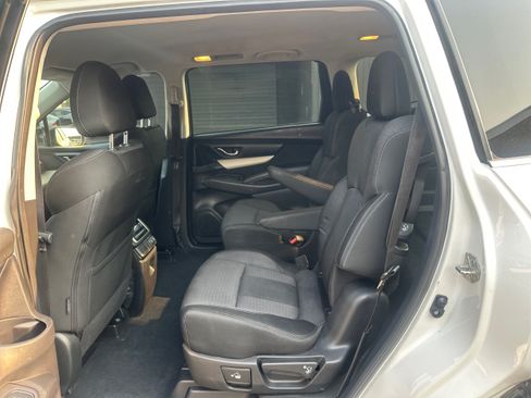 Used 2021 Subaru Ascent Premium w/ Convenience Package AWD/4WD image 10
