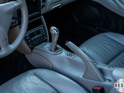 Used 2002 Porsche 911 Carrera image 18